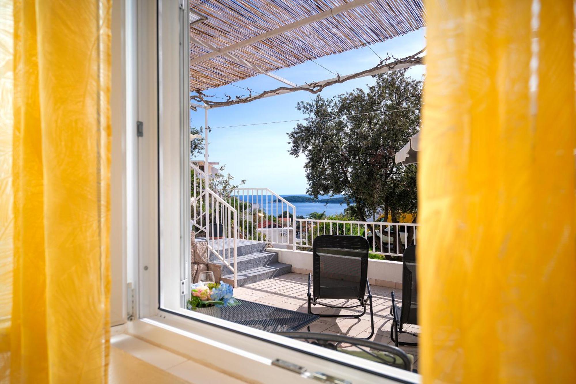 Apartments Lucic Hvar Town Exterior foto