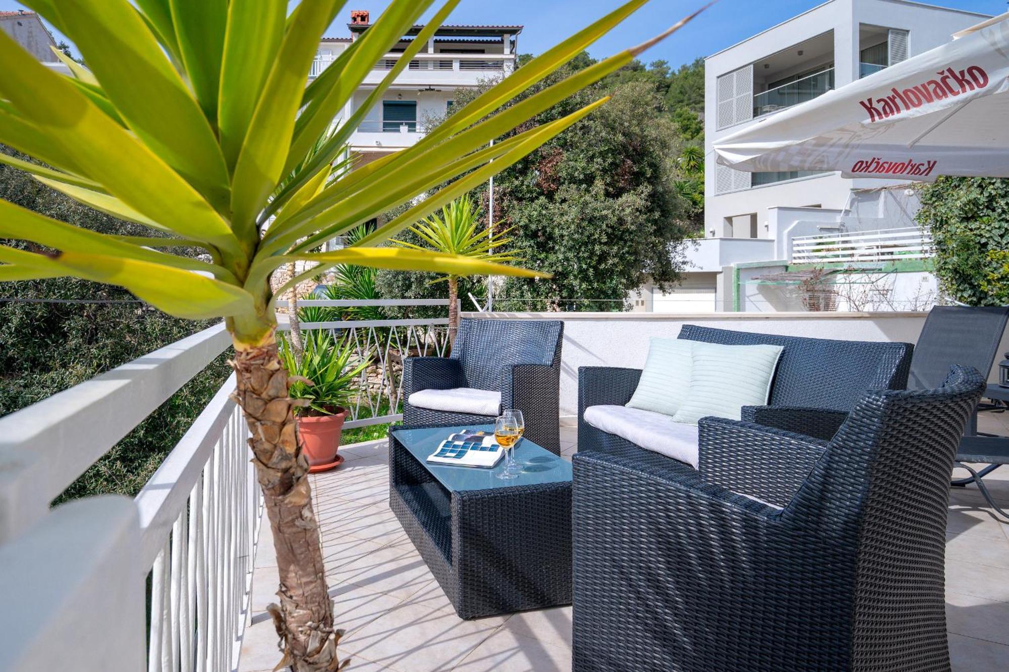 Apartments Lucic Hvar Town Exterior foto