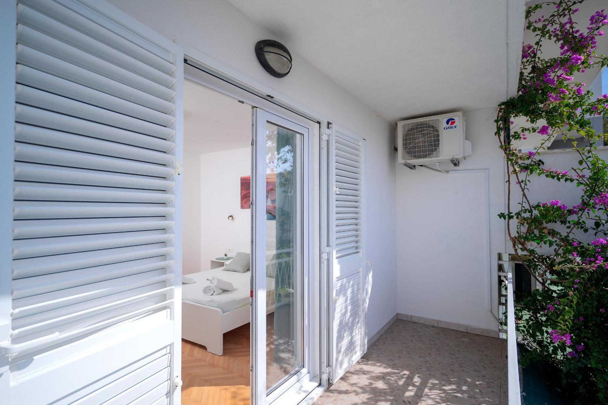 Apartments Lucic Hvar Town Exterior foto