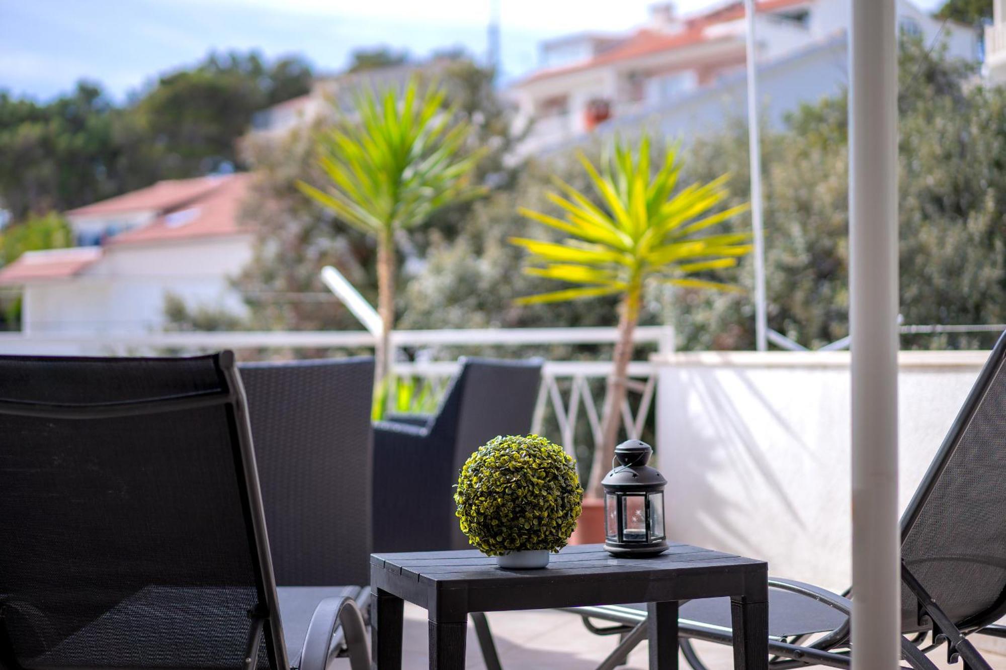 Apartments Lucic Hvar Town Exterior foto